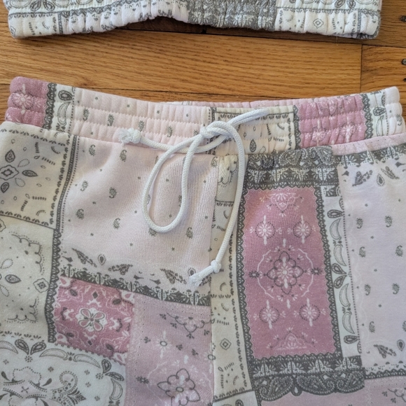 Forever 21 Patchwork 2 Piece Lounge Set - Picture 4 of 9